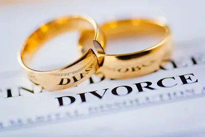 Divorce made easy with mobile notary for divorce documents